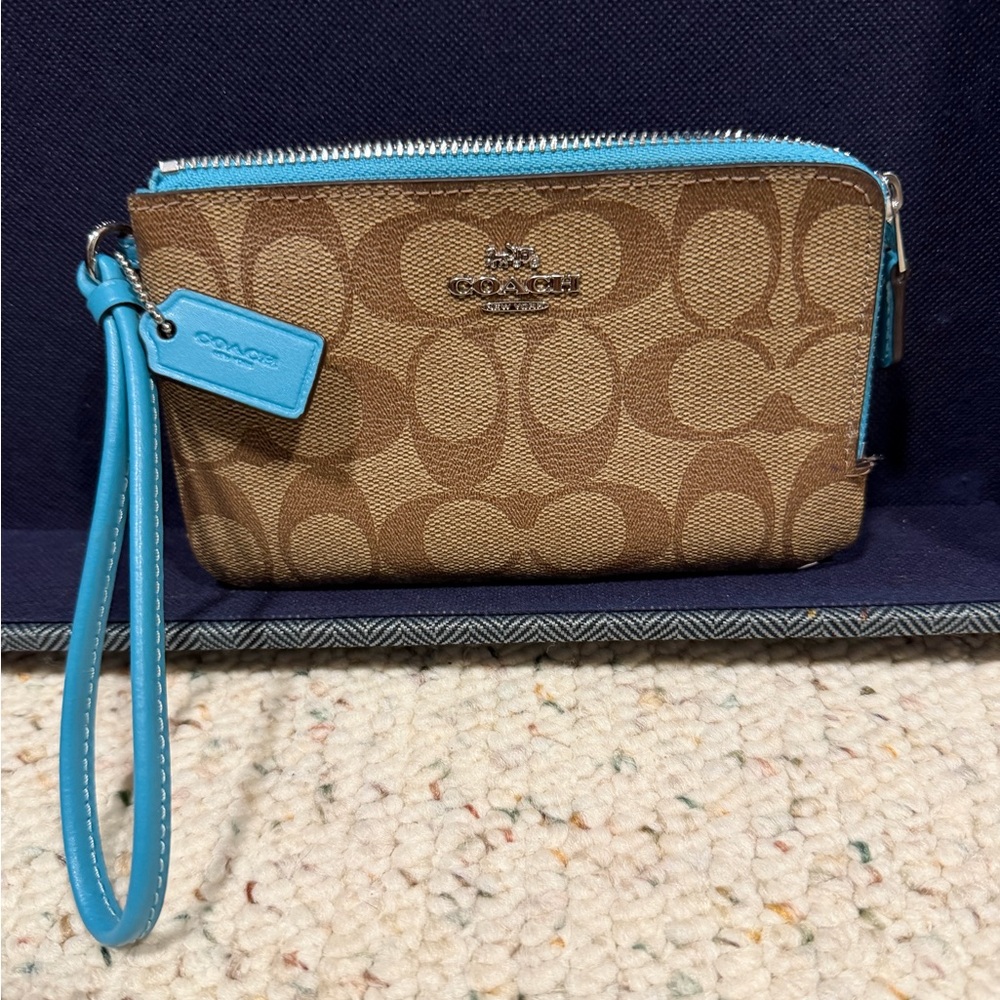 Coach signature double zip wallet/wristlet